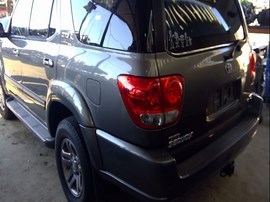 2005 TOYOTA SEQUOIA, GRAY, SR5, 4.7L, AT, AT.  Z25978